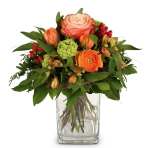 Frühlingserwachen ein Strauss mit Rosen, Alstromeria, Tulpen bei Blumen Ackermann Bern