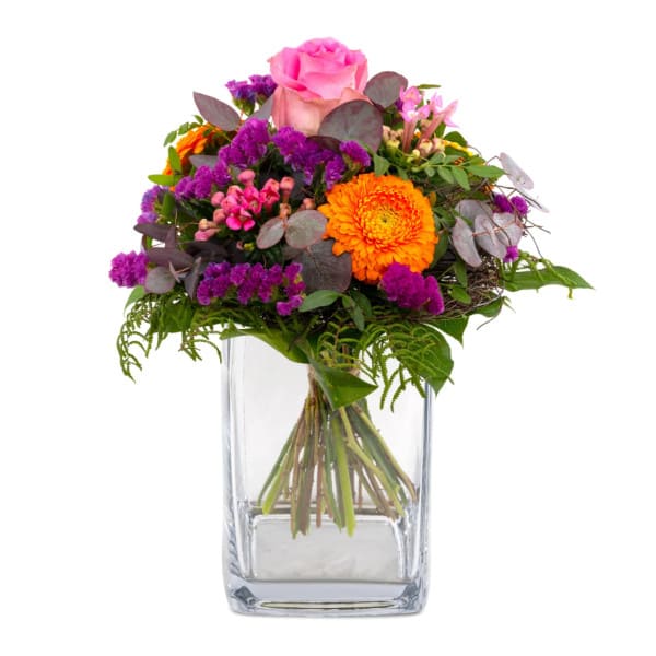 Blossom Beauty Frecher, trendiger Blumenstrauß mit Rosen, Germini, Eukalyptus und Statice Gut